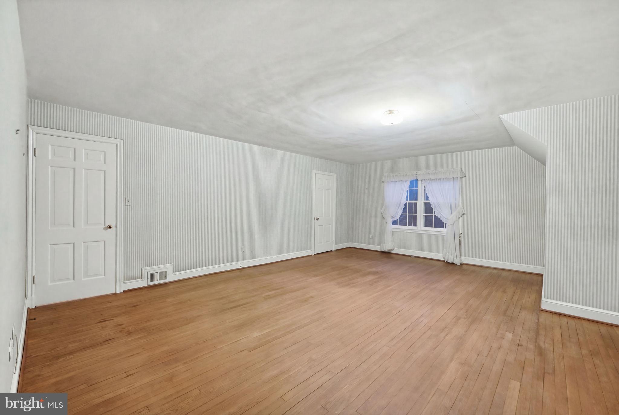 WESTMORELAND HILLS - Residential