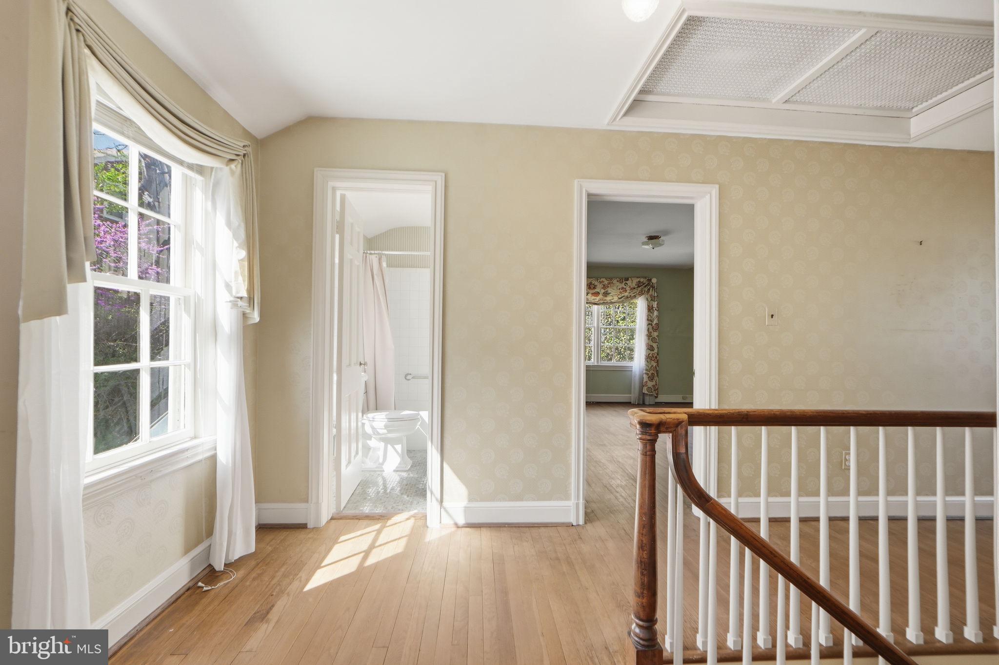 WESTMORELAND HILLS - Residential