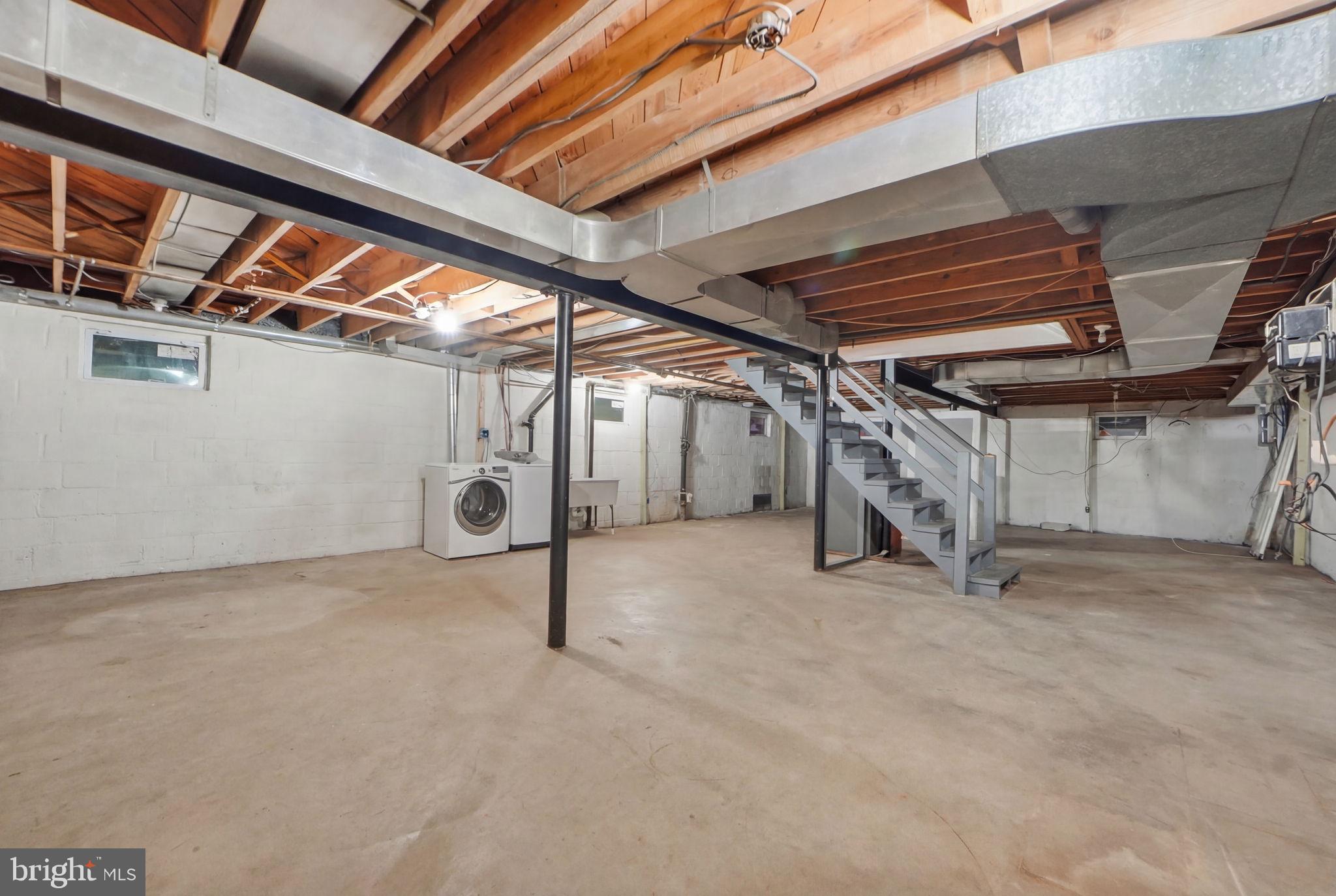 WESTMORELAND HILLS - Residential