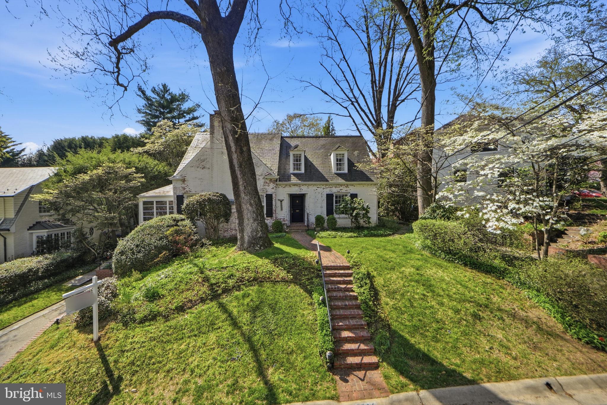 WESTMORELAND HILLS - Residential