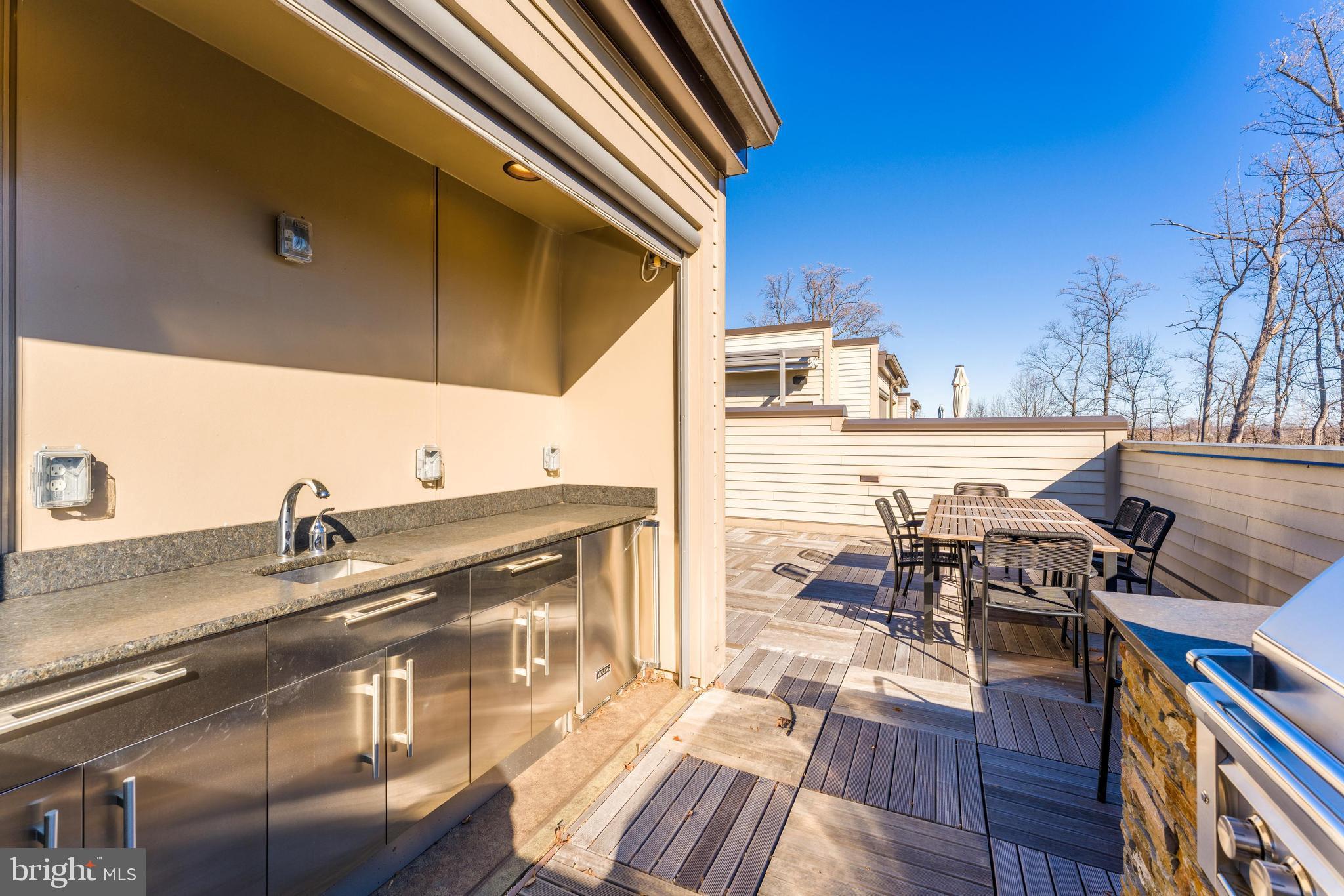 GROSVENOR HEIGHTS - Residential