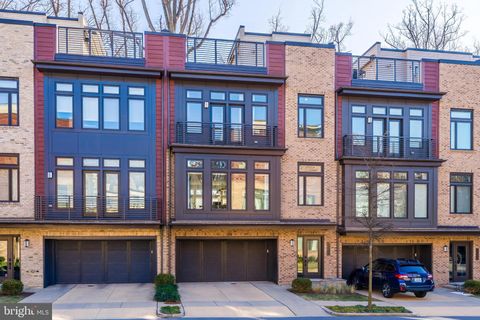 Photo of 5348 Merriam Street, BETHESDA, MD 20814 (MLS # MDMC2214362)