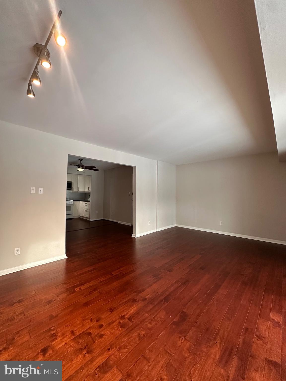 11625 VANTAGE HILL ROAD 22B