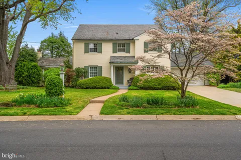 8030 Glendale Road, Chevy Chase, MD MLS: MDMC2178020