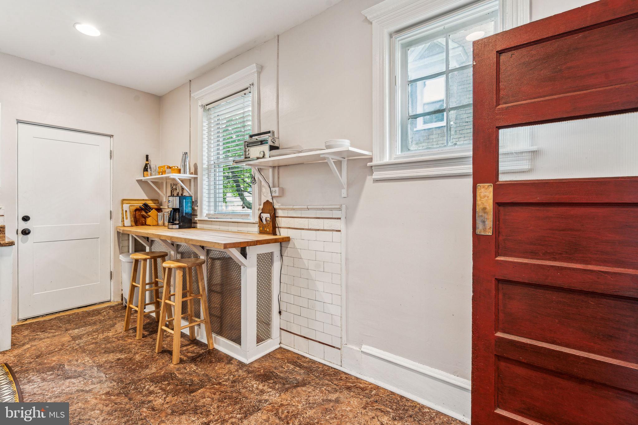 EAST OAK LANE - Residential