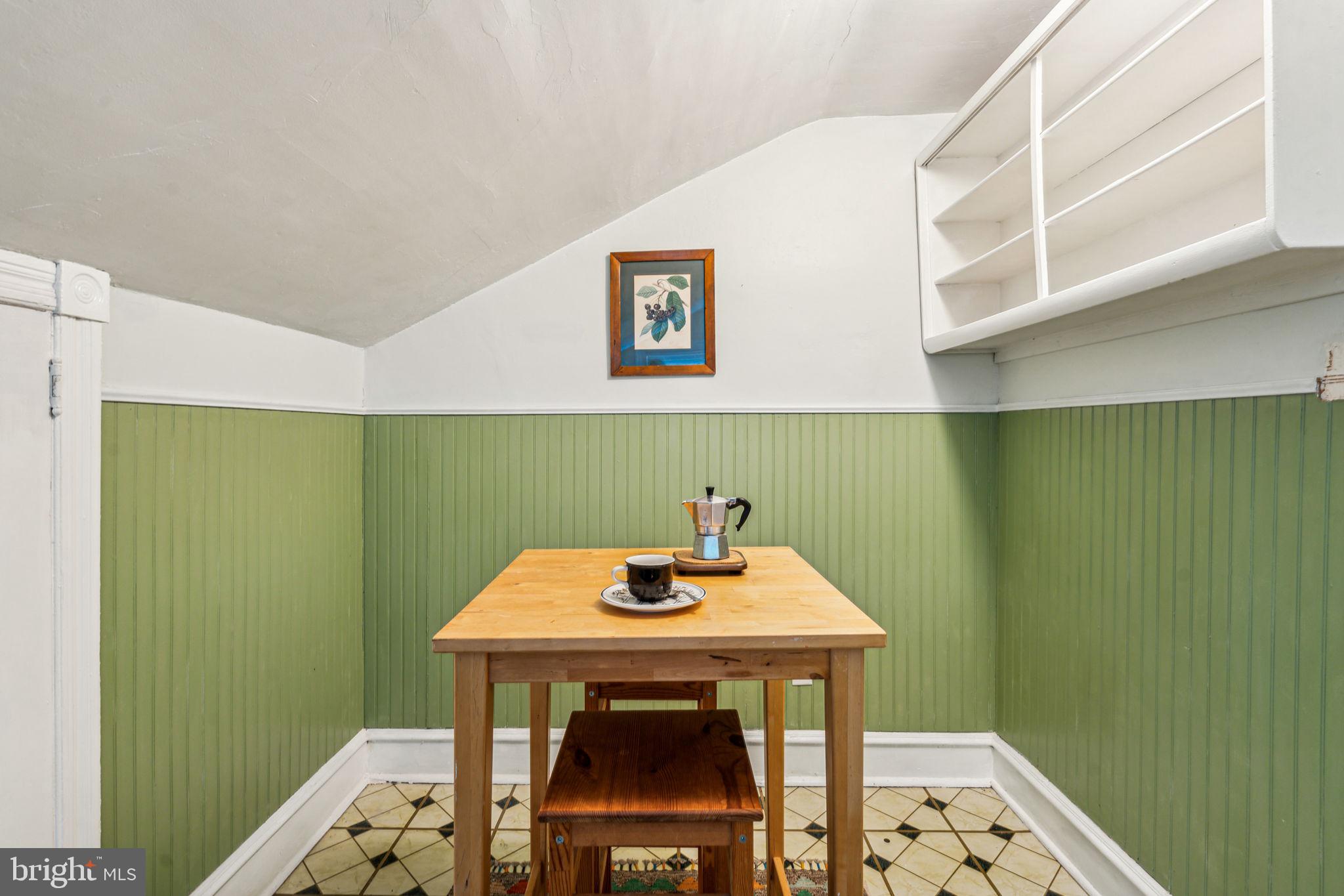 EAST OAK LANE - Residential