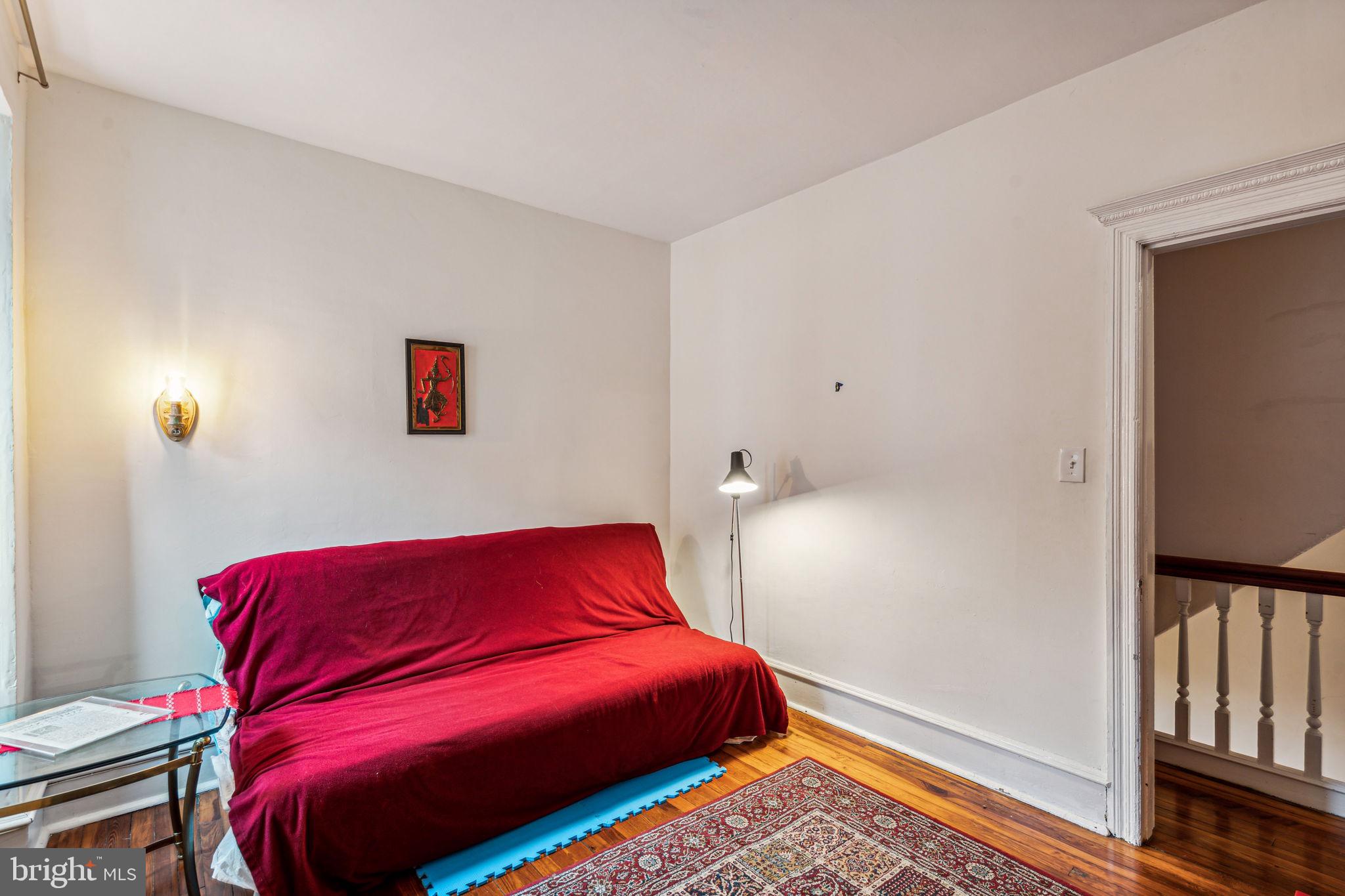 EAST OAK LANE - Residential