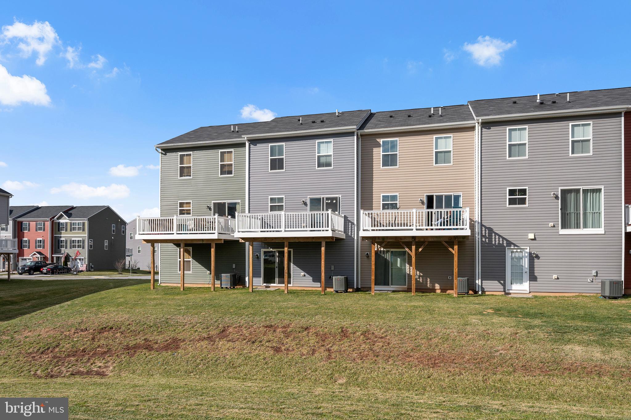 MEADE'S CROSSING - Residential