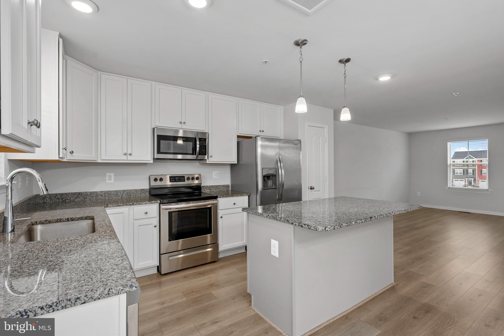 MEADE'S CROSSING - Residential