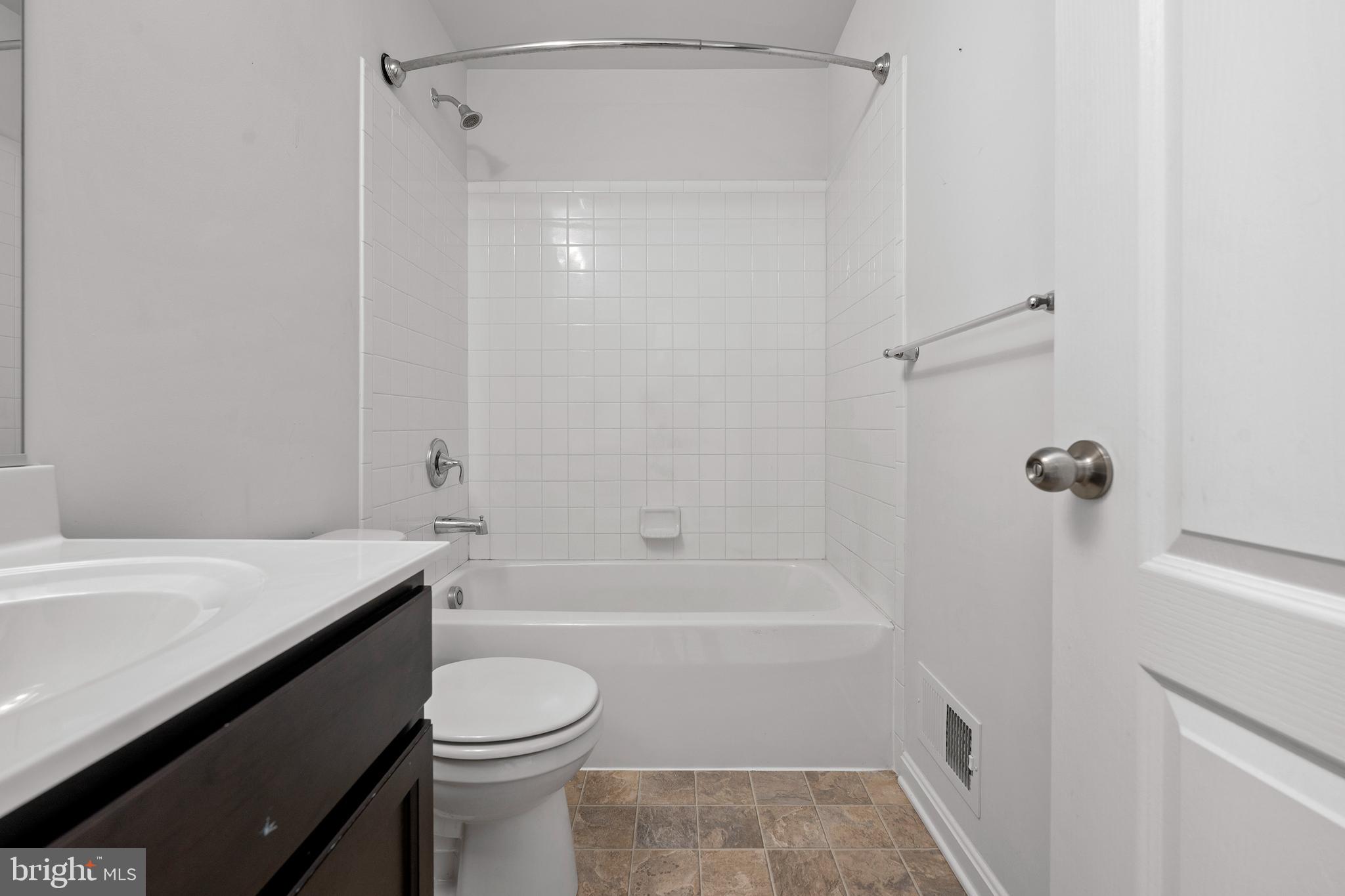 MEADE'S CROSSING - Residential