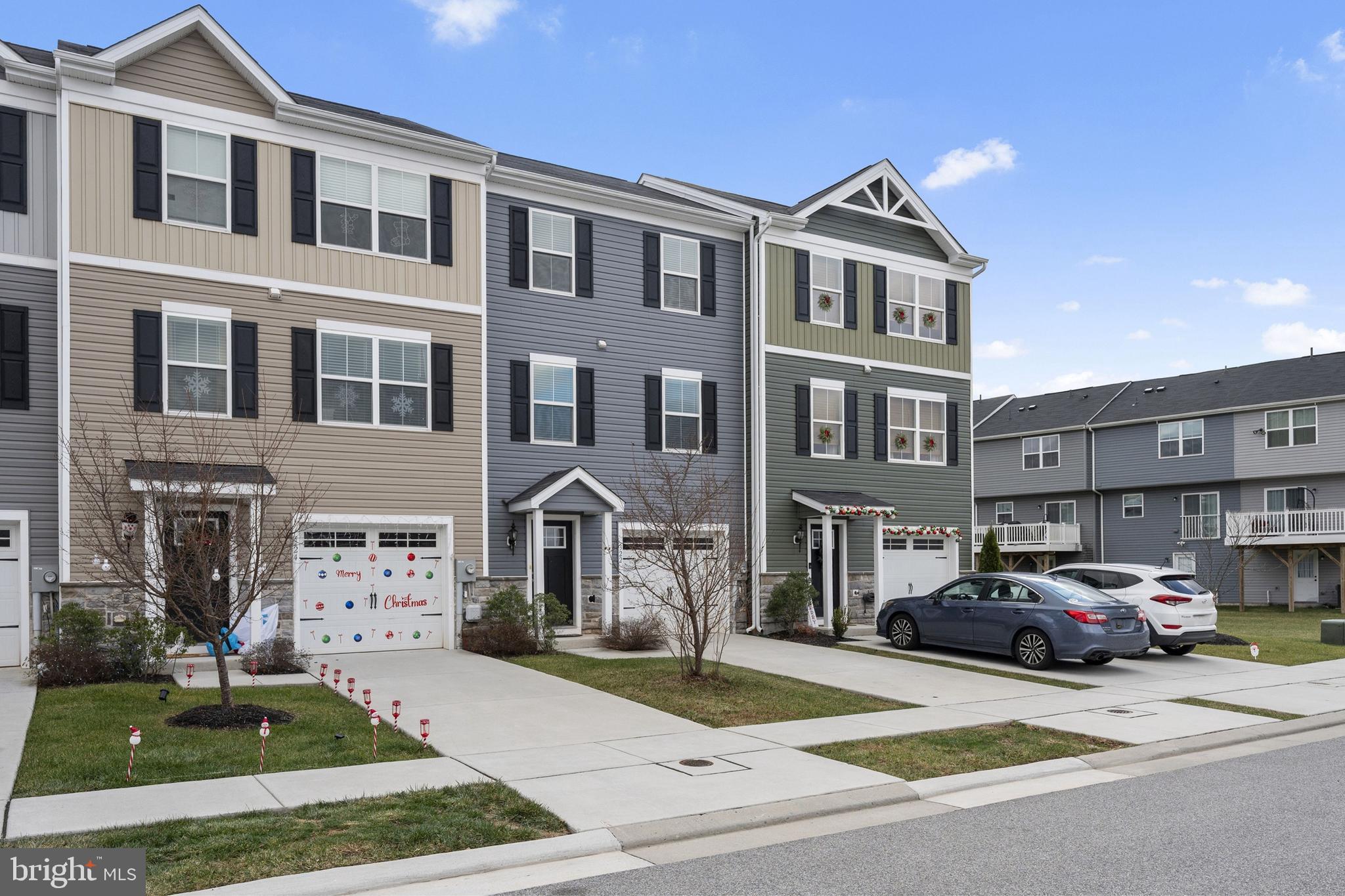 MEADE'S CROSSING - Residential