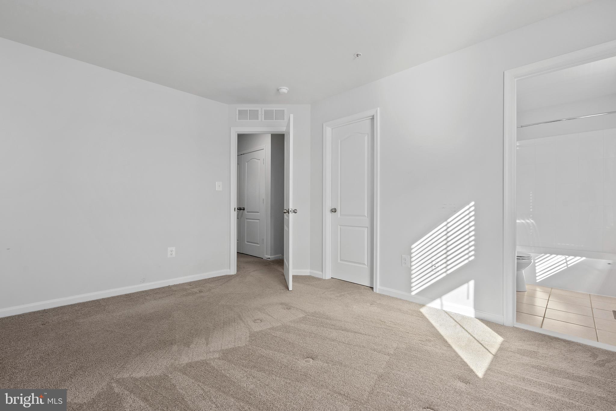 MEADE'S CROSSING - Residential