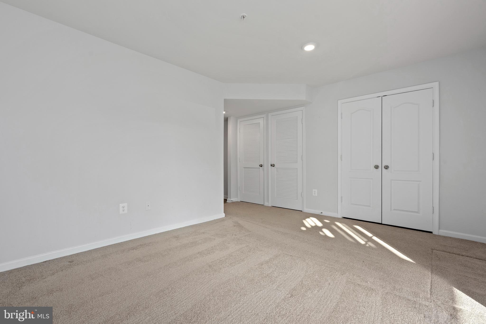 MEADE'S CROSSING - Residential