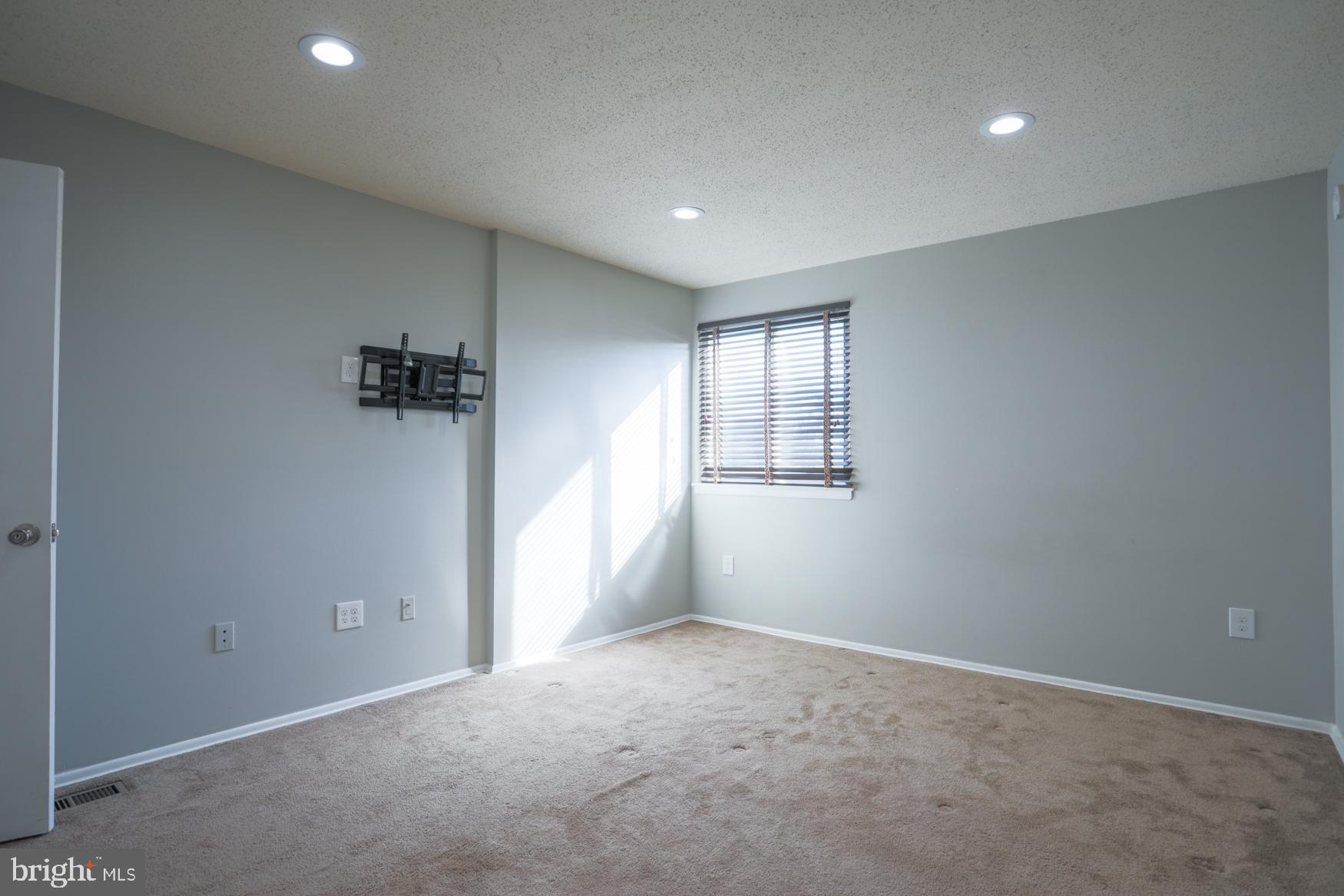 COUNTRYSIDE - Residential Lease