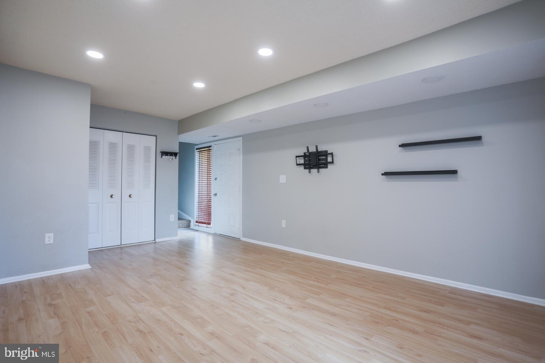 COUNTRYSIDE - Residential Lease