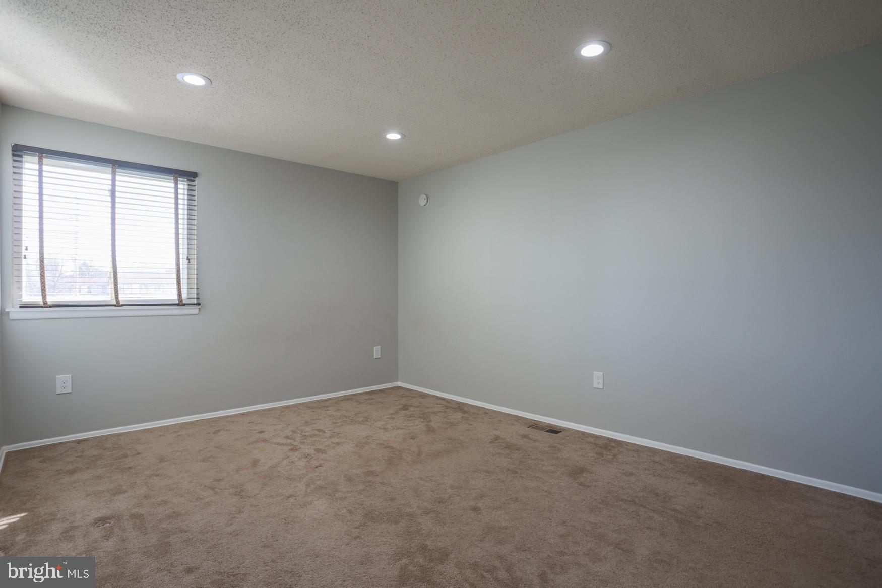 COUNTRYSIDE - Residential Lease