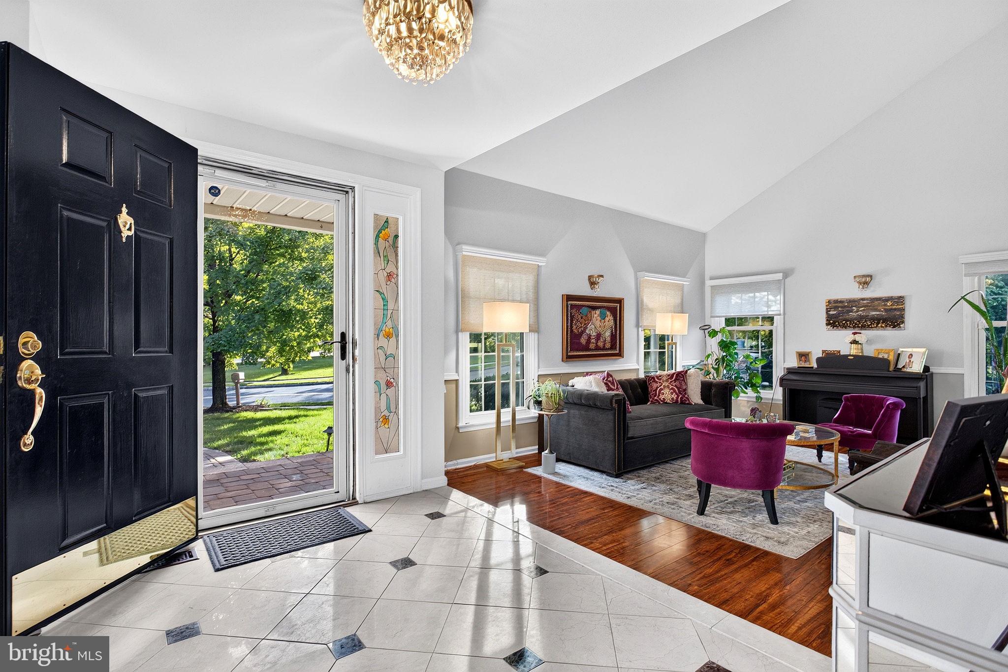 2 MONROE COURT