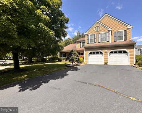 Homes For Sale - 2 Monroe Court<br/> PLAINSBORO, NJ 08536