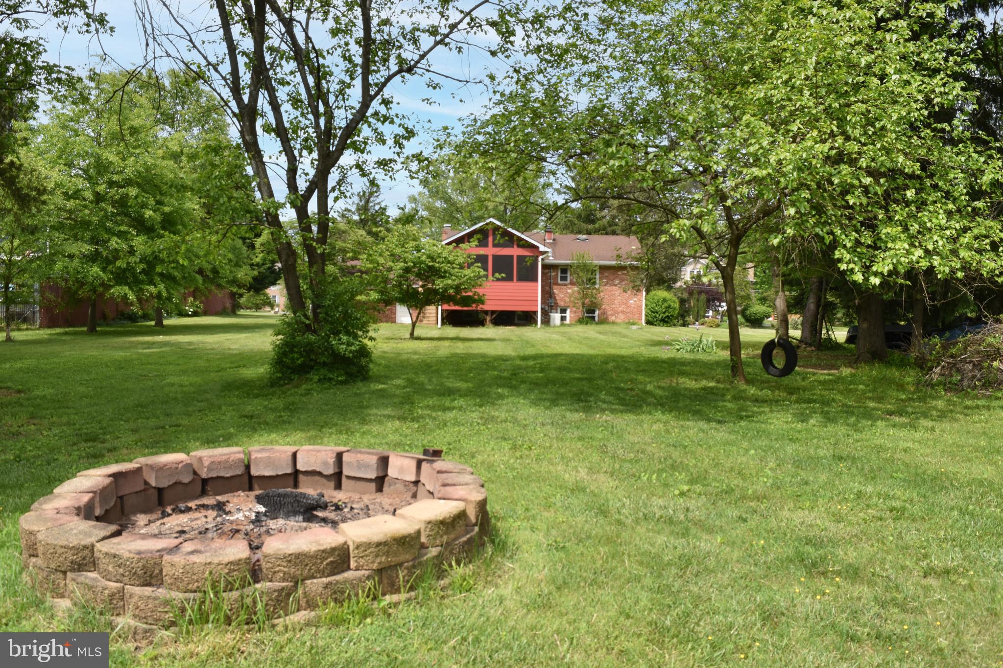 19468 YOUNGS CLIFF RD