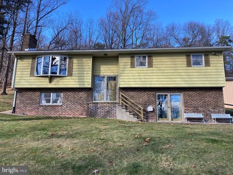 Photo of 5680 Crone Road, DOVER, PA 17315 (MLS # PAYK2095028)