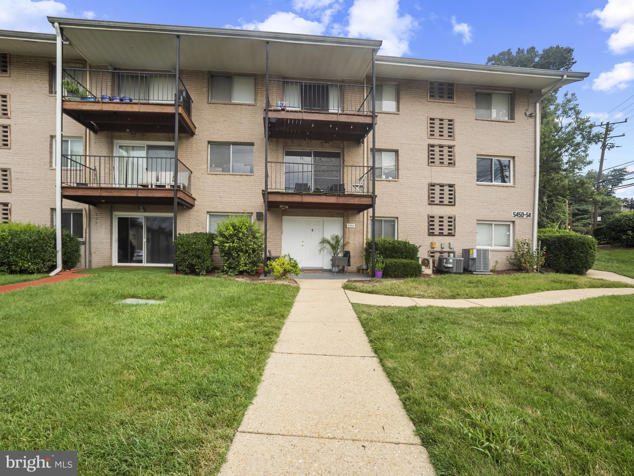 Welcome to Carollton Gardens Condominiums, ideally situated in the heart of New Carrollton, MD! This cozy one-bedroom, one-bath unit offers a very well-maintained and functional layout. Whether you're a first time homebuyer or a savvy investor, this unit makes for a great choice. Enjoy unbeatable convenience with easy access to: I-95 and the Annapolis Road Corridor, New Carrollton Metro and MARC rail stations - just minutes away, and plentiful shopping options. Dont miss this opportunity to own in a well-maintained community with everything you need right at your doorstep.