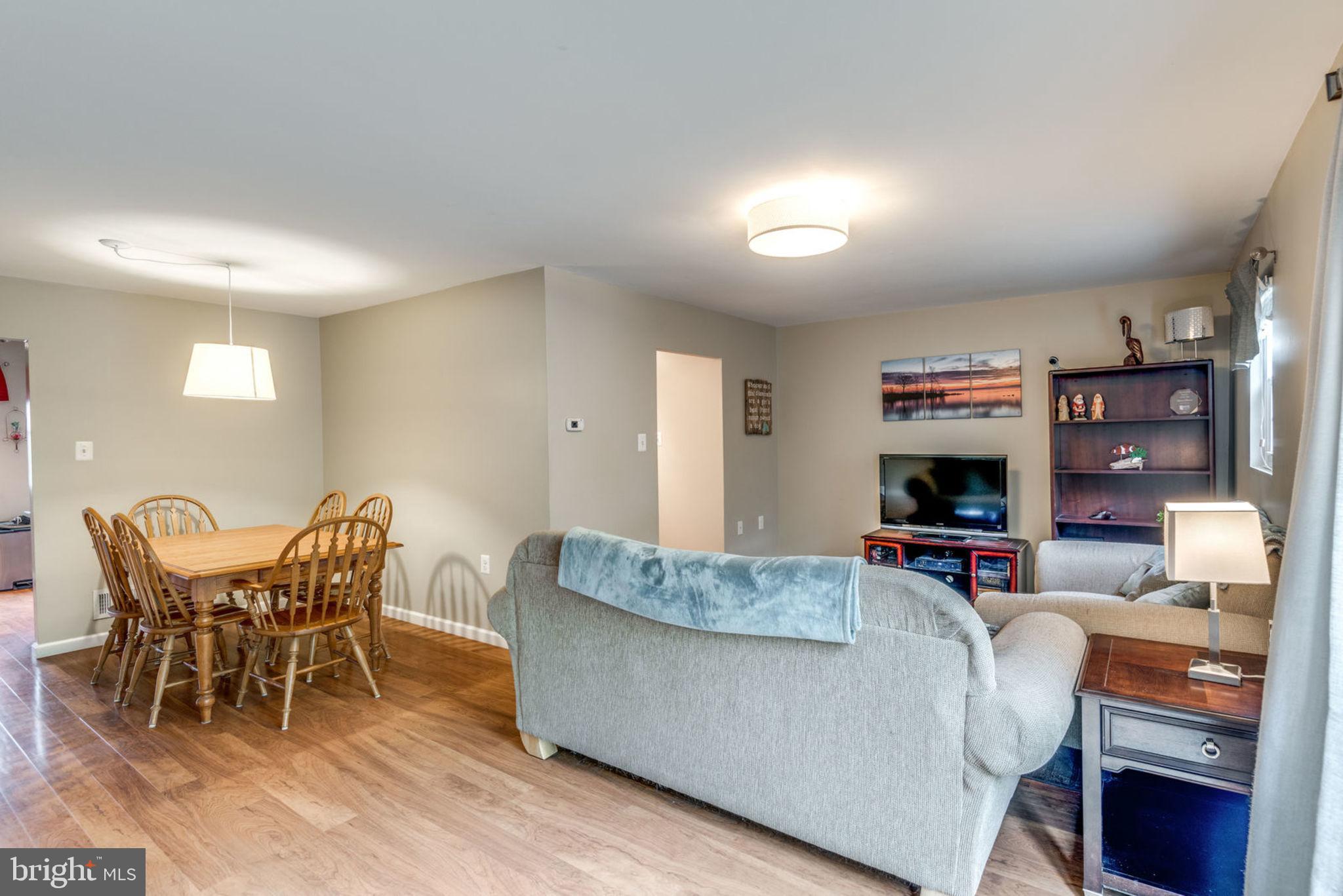 LOUDOUN HILLS - Residential