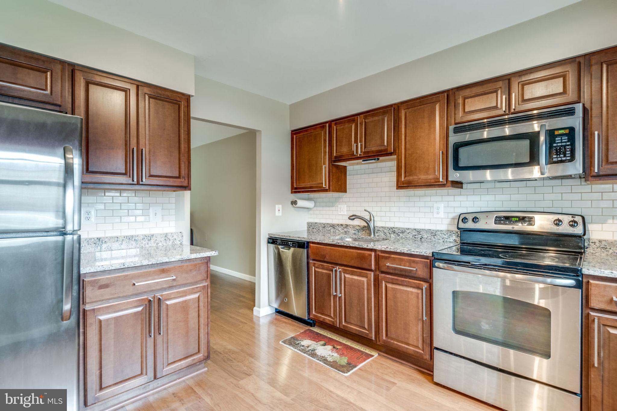 LOUDOUN HILLS - Residential