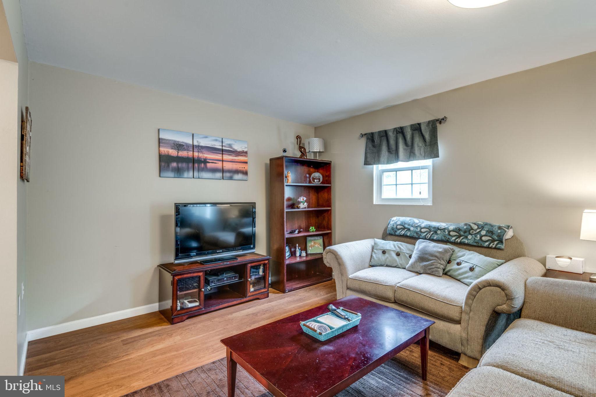 LOUDOUN HILLS - Residential