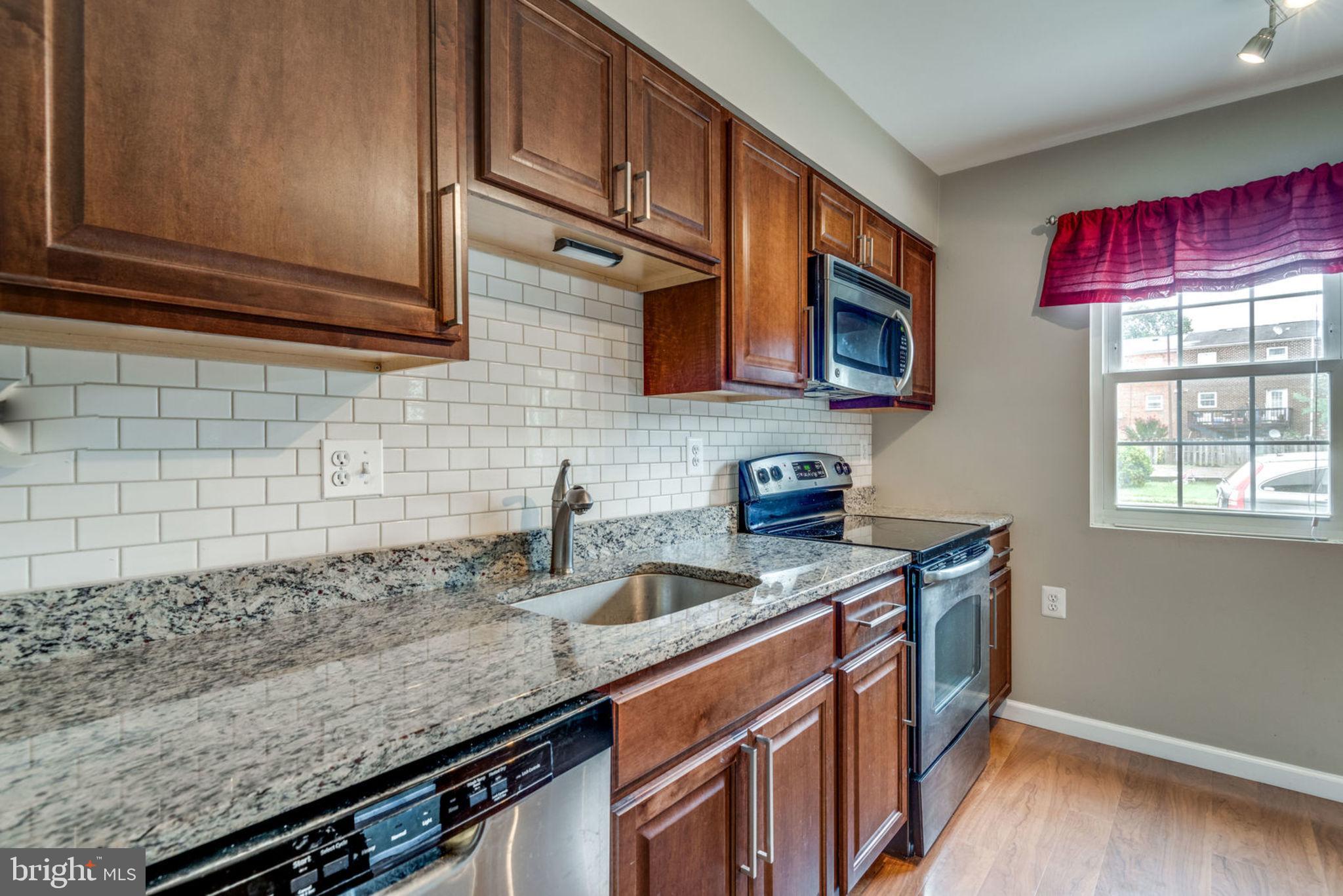 LOUDOUN HILLS - Residential