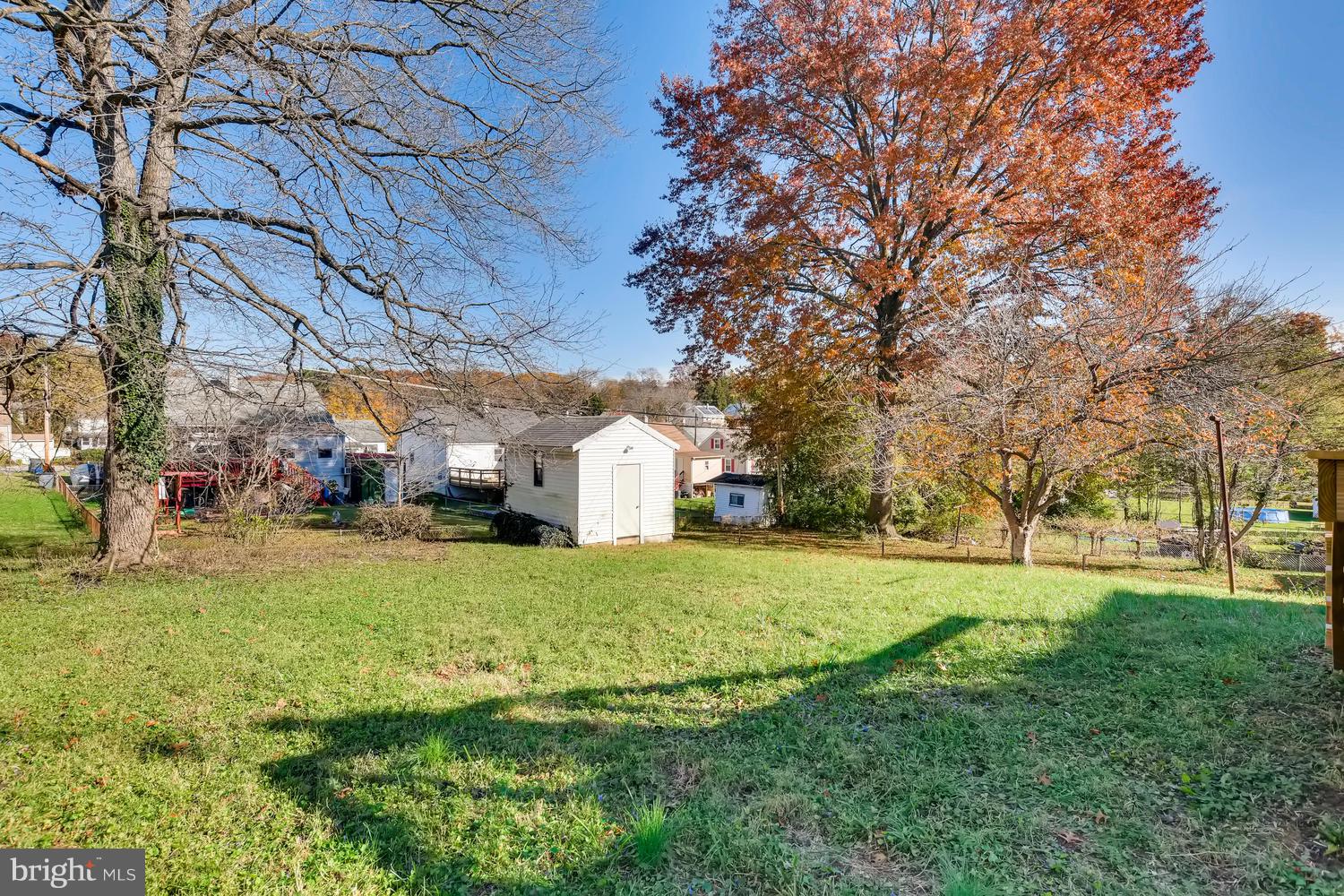 BROAD ACRES - Residential