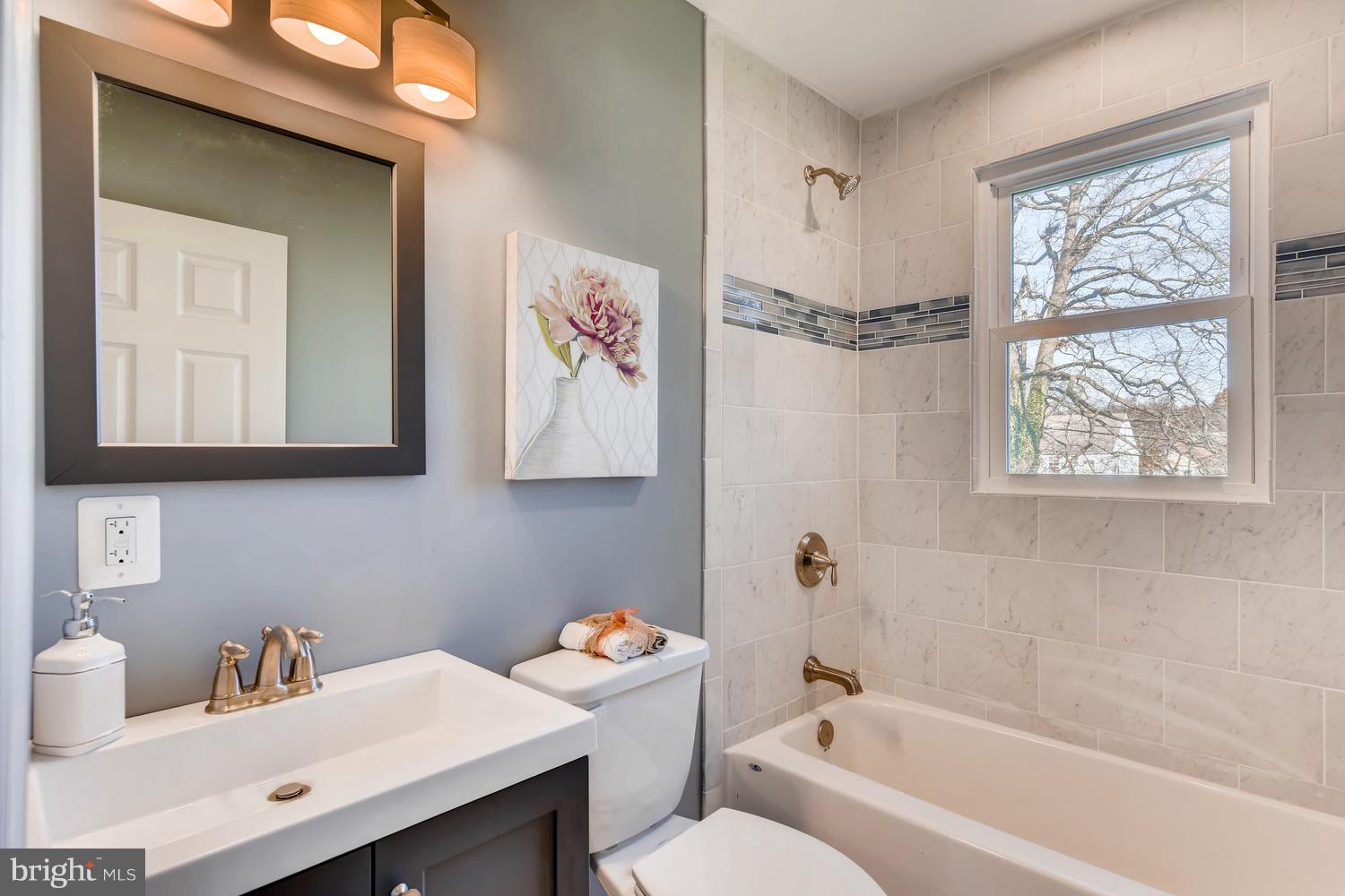 BROAD ACRES - Residential