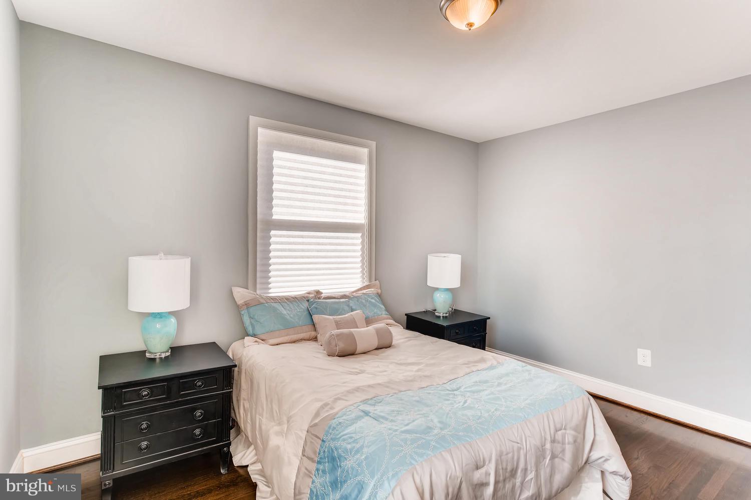 BROAD ACRES - Residential