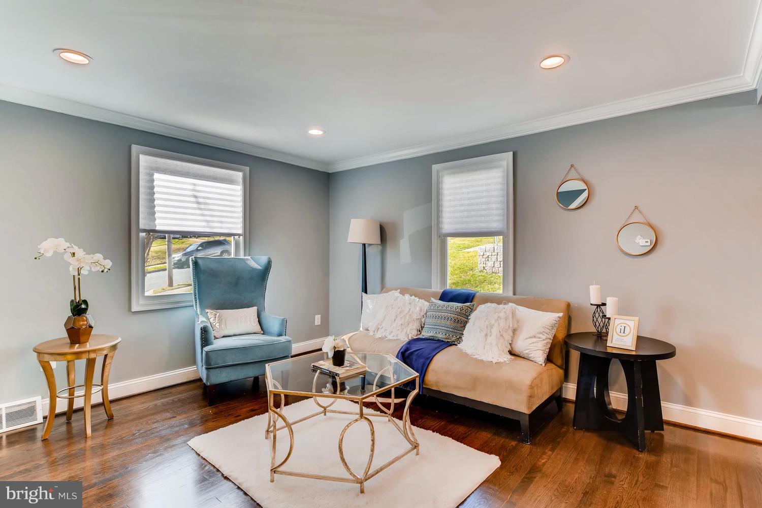 BROAD ACRES - Residential