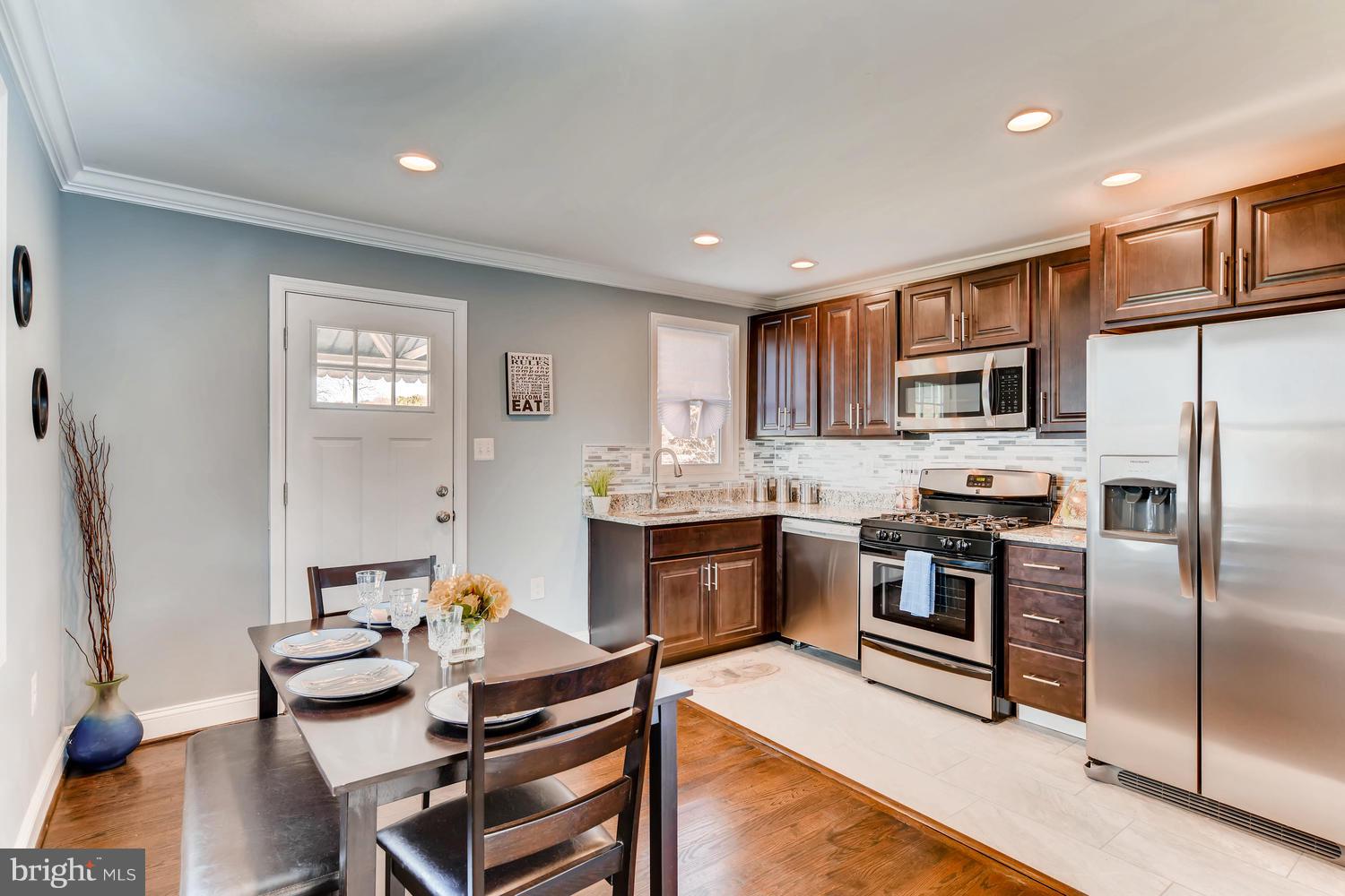 BROAD ACRES - Residential