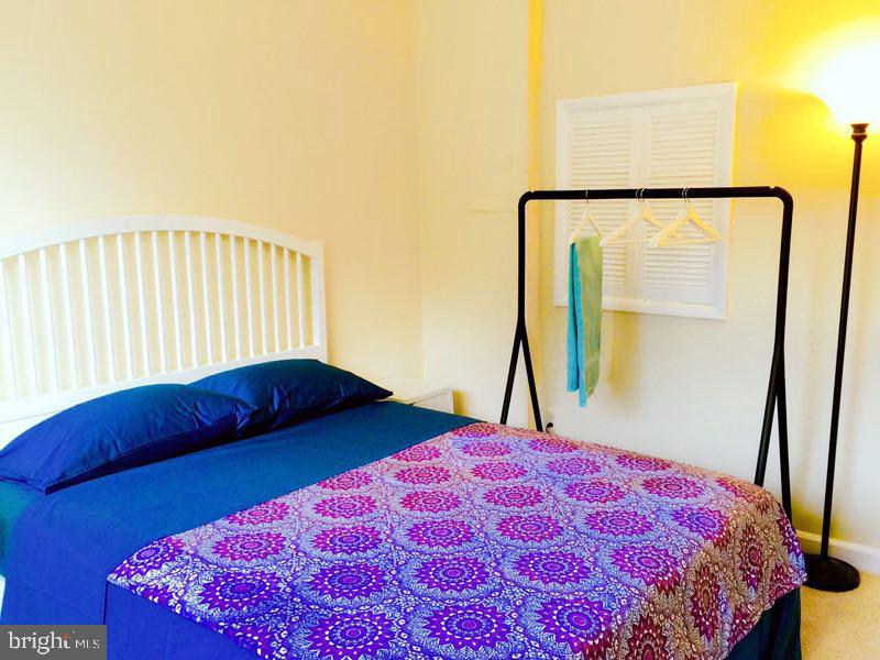 RIVER PLACE WEST - Residential Lease