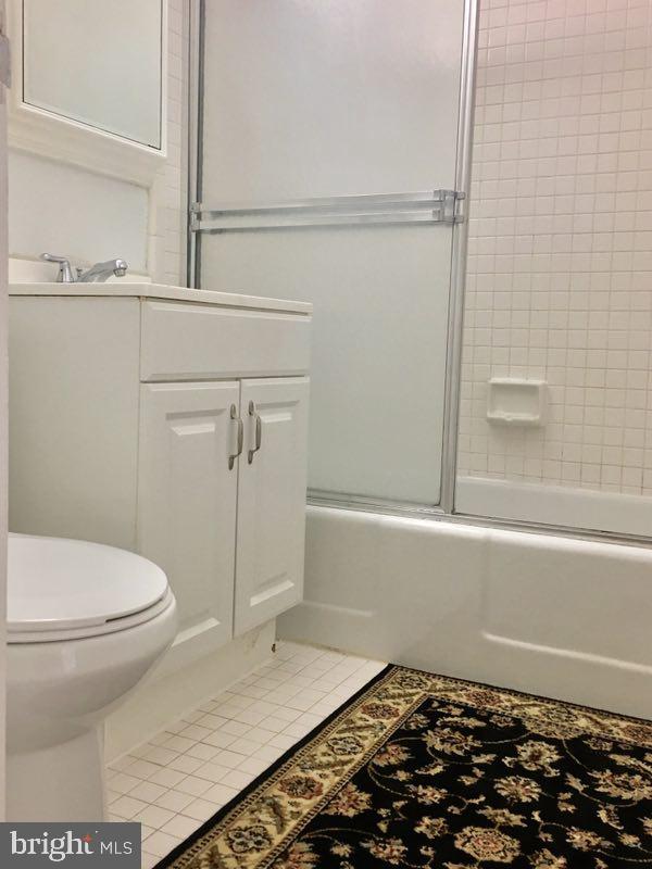 RIVER PLACE WEST - Residential Lease