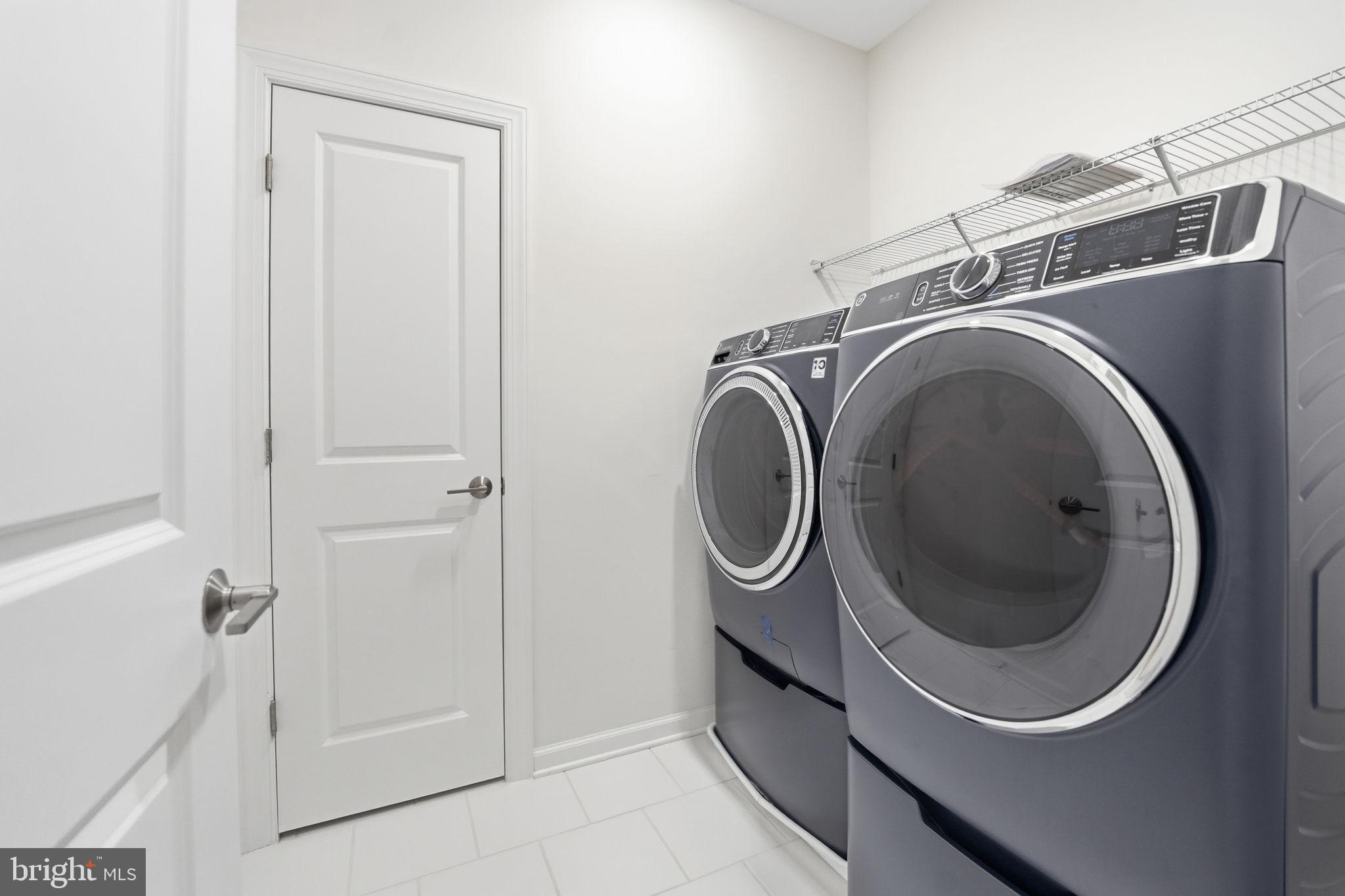 ONE LOUDOUN - Residential