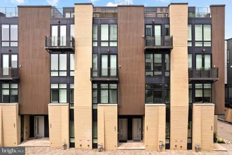 Townhouse For Rent - 602 N 5th Street #2<br/> Philadelphia County, PHILADELPHIA, PA 19123