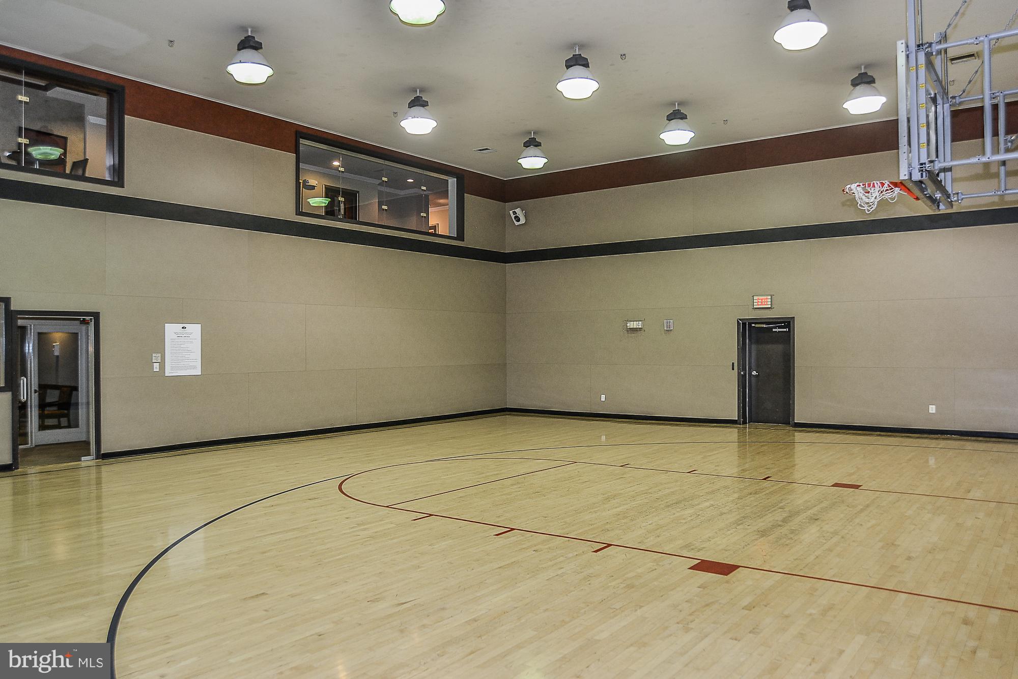 MARQUIS AT VIENNA STATION - Residential