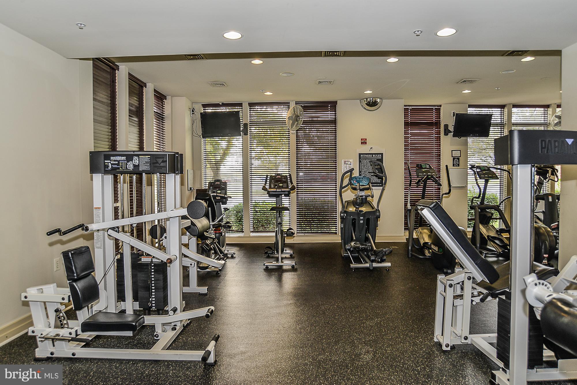 MARQUIS AT VIENNA STATION - Residential