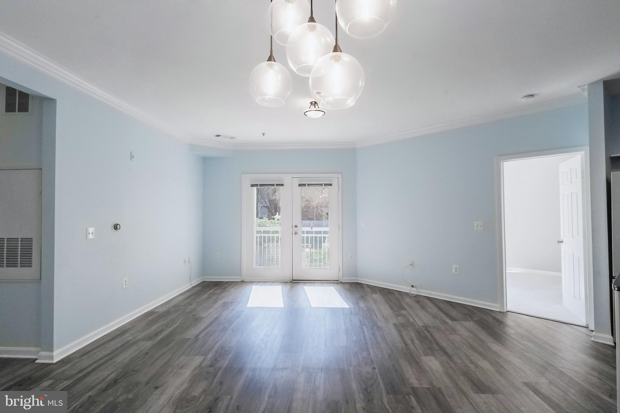 MARQUIS AT VIENNA STATION - Residential