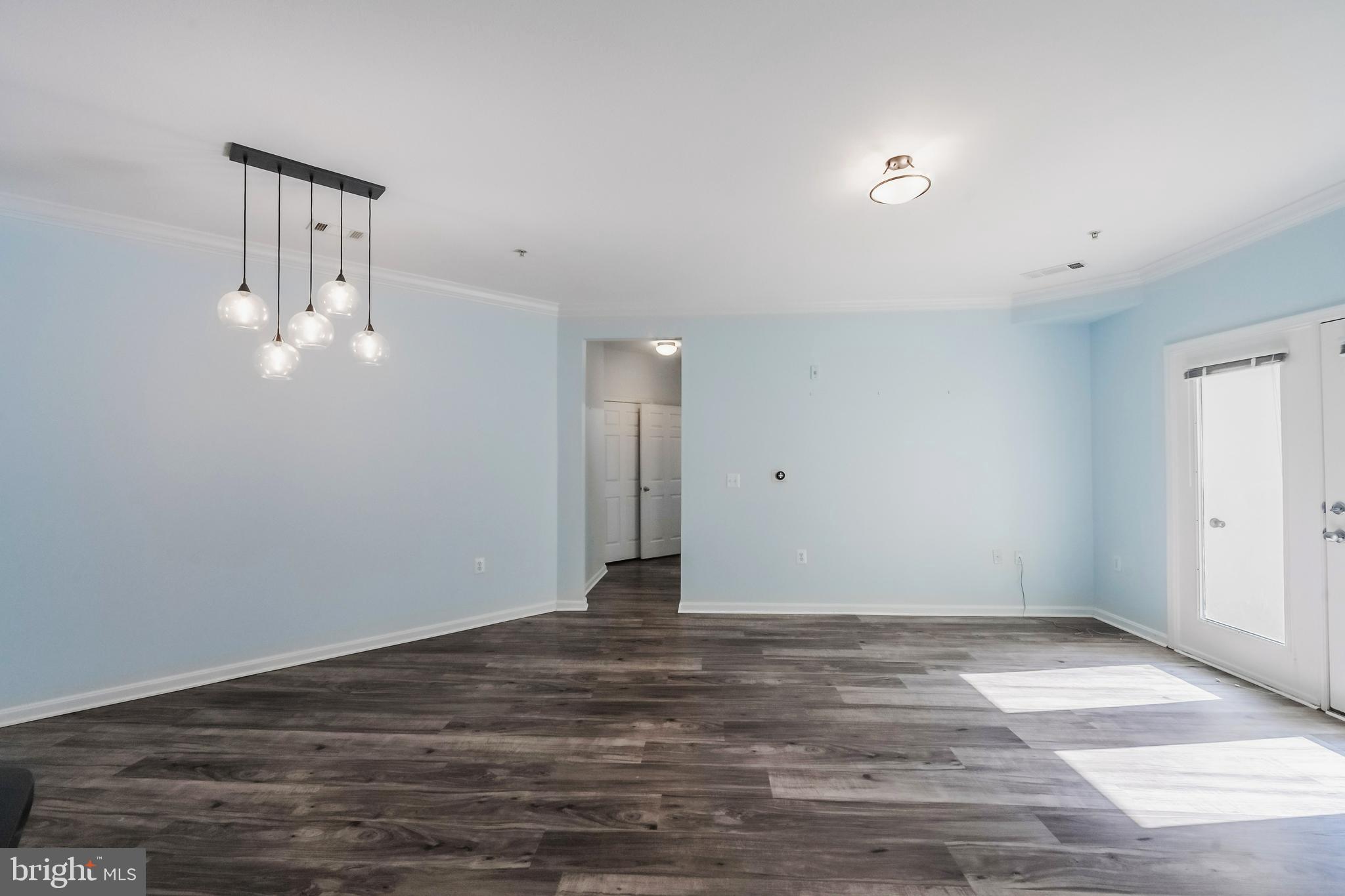 MARQUIS AT VIENNA STATION - Residential