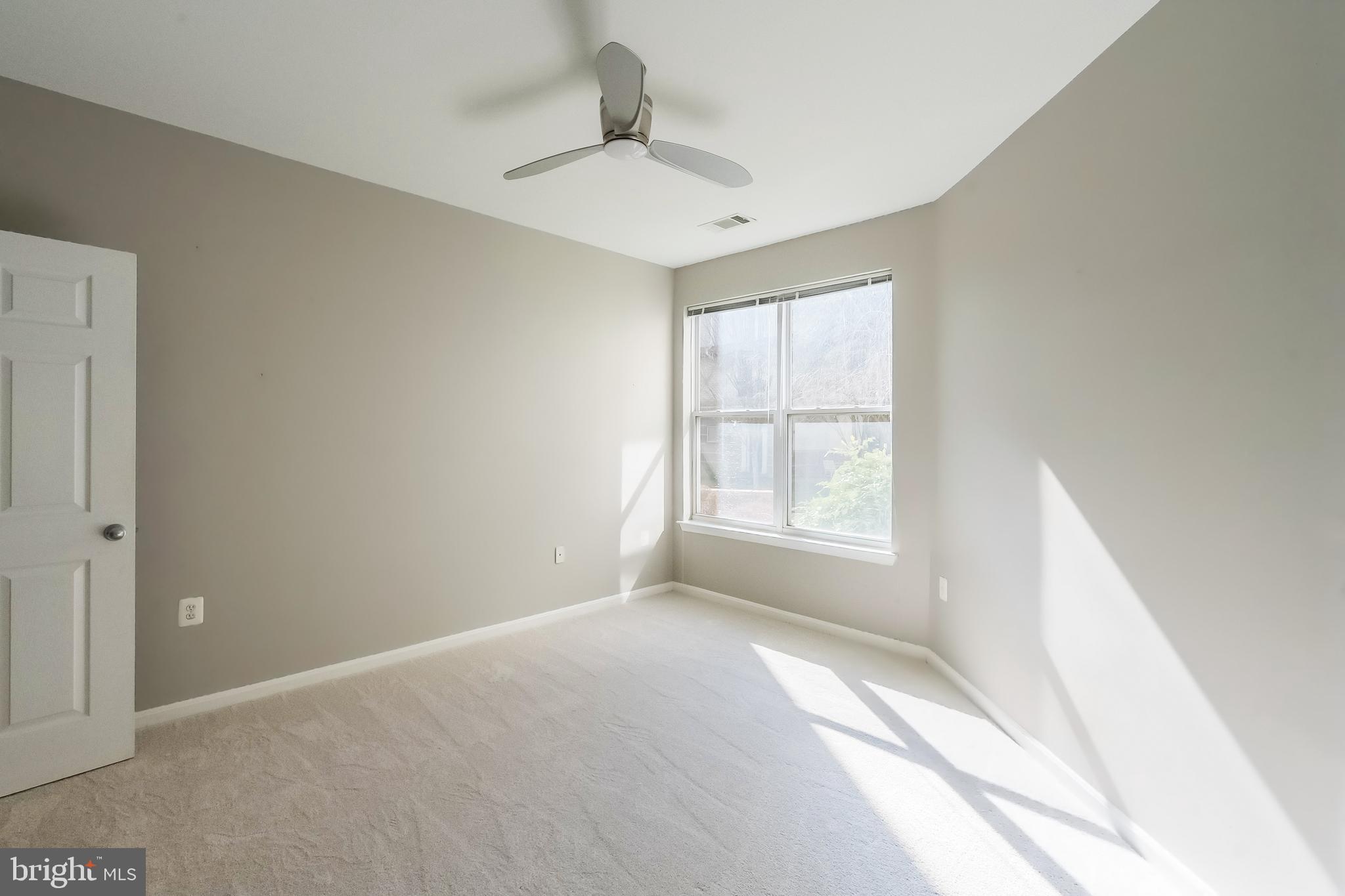 MARQUIS AT VIENNA STATION - Residential