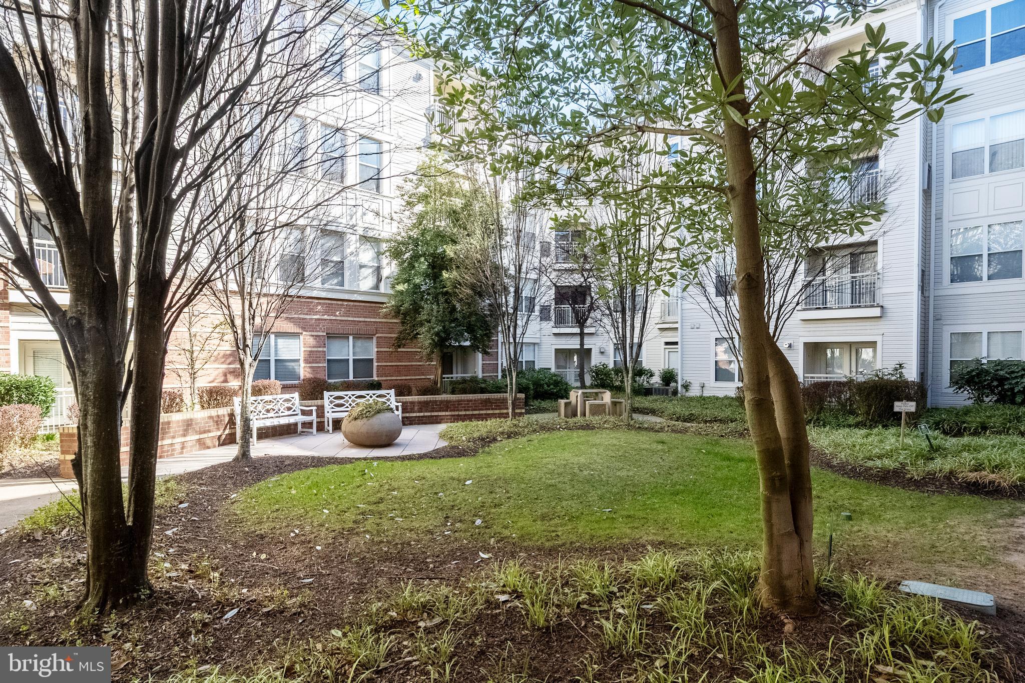 MARQUIS AT VIENNA STATION - Residential