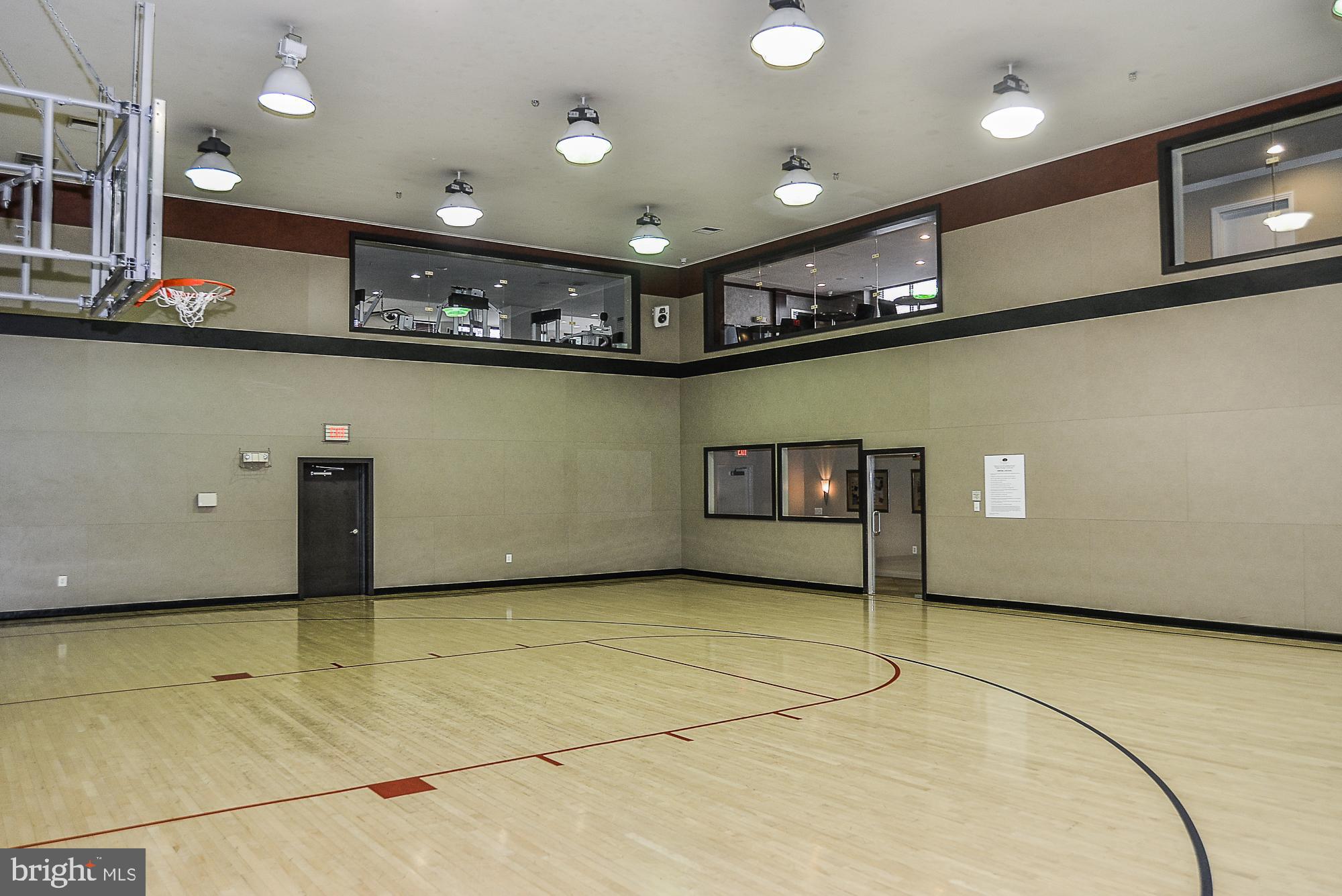 MARQUIS AT VIENNA STATION - Residential