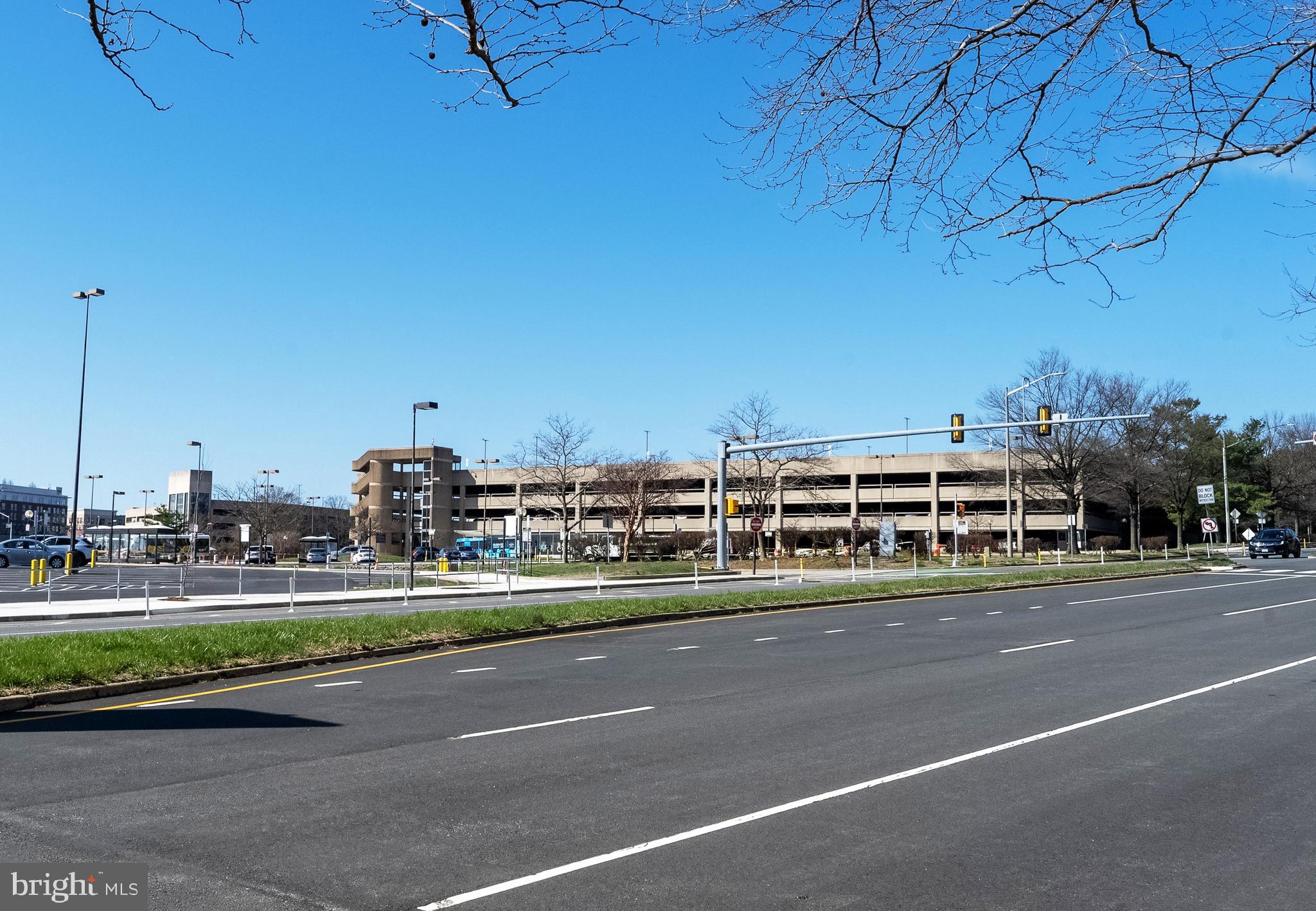 MARQUIS AT VIENNA STATION - Residential