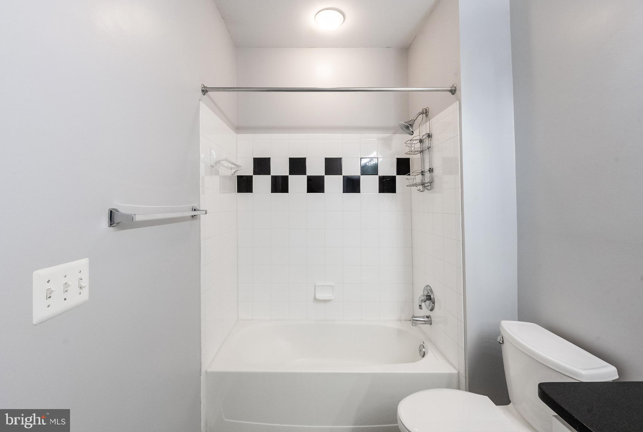 MARQUIS AT VIENNA STATION - Residential