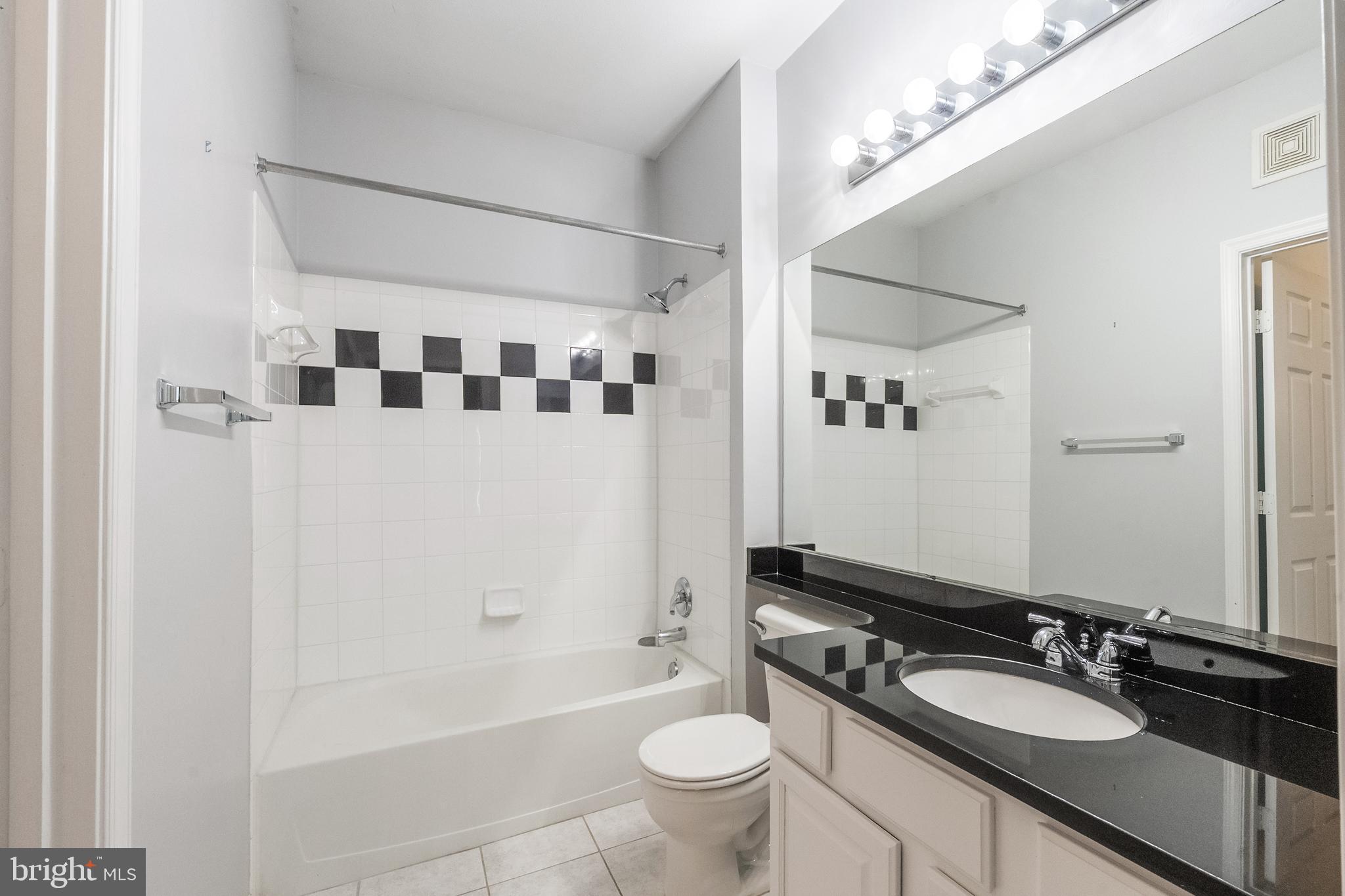 MARQUIS AT VIENNA STATION - Residential