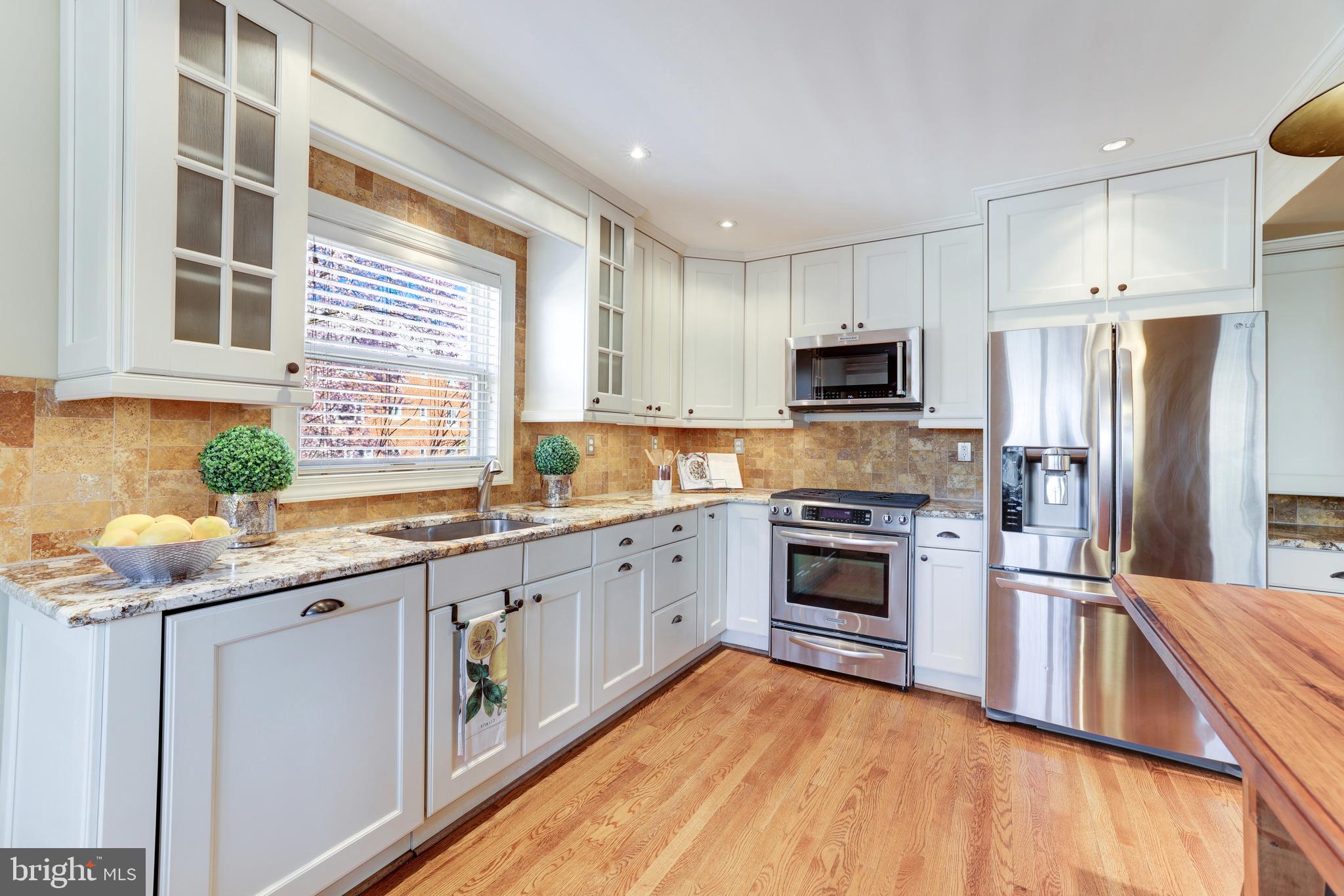 LONDON SQUARE - Residential