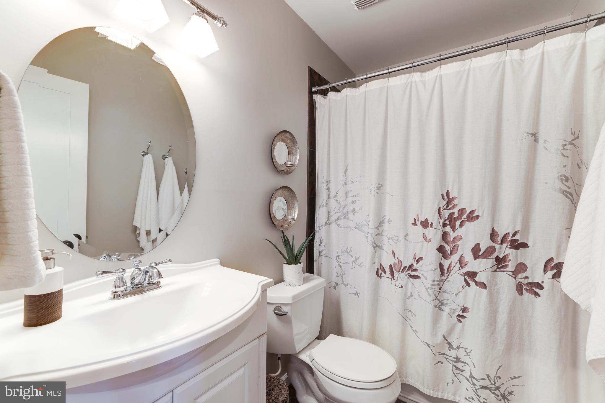 LONDON SQUARE - Residential